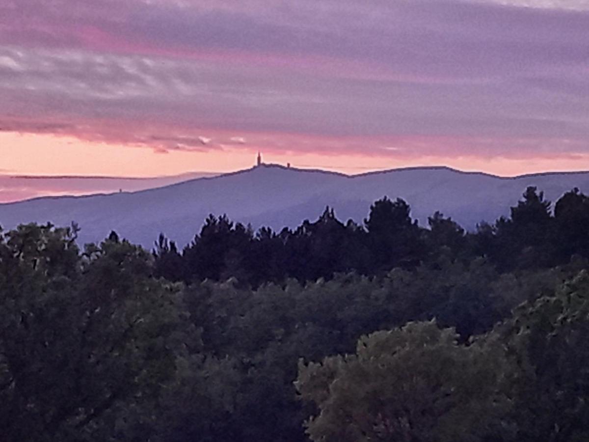 A Ventoux Yourte Monieux Exteriör bild
